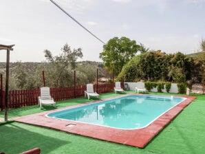 Vakantiepark Landelijk huis bij voormalige molen met omheind privézwembad - Algarinejo - image1