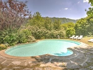 Parc de vacances Maison de vacances rustique avec piscine - San Godenzo - image1