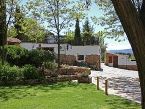 Ferienpark Ländliches Höhlenhaus mit Schwimmbad - Benalúa - image1