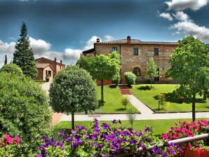 Parc de vacances Demeure du 12ème siècle en Toscane avec un paysage verdoyant - Petrignano del Lago - image1