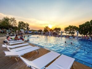 Vakantiepark Caravanpark in Omisalj, eiland Krk, met swimmingpool - Omišalj - image1