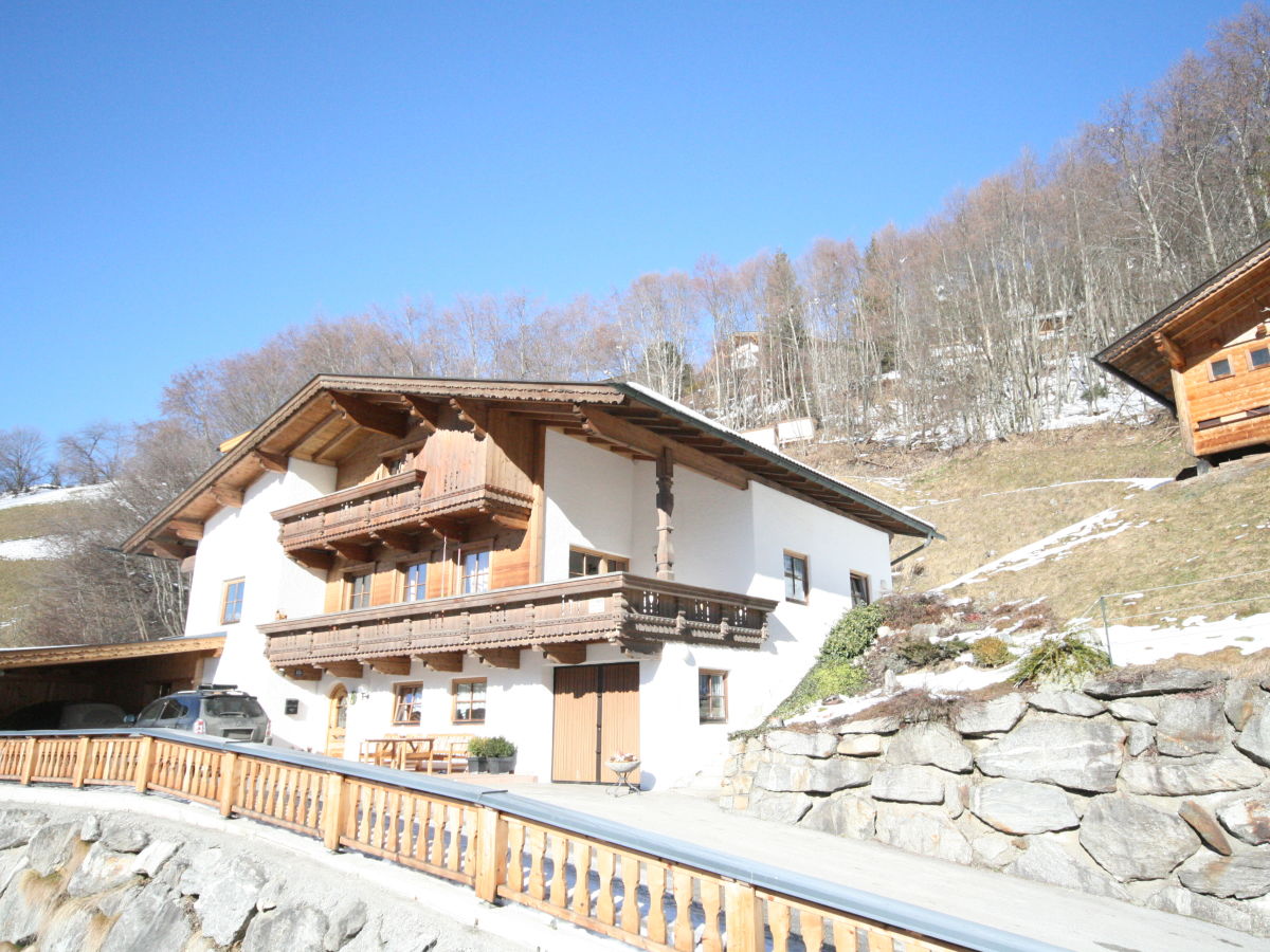 Ferienwohnung 1 Im Haus Nina Zell Am Ziller Herr Stefan Fankhauser