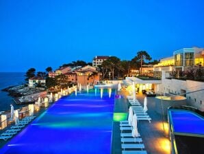 Parc de vacances Appartement Punta avec piscines à Veli Losinj - Veli Losinj - image1