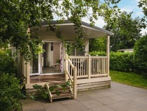 Vakantiepark Comfortabel chalet met overdekt terras - Rijssen - image1