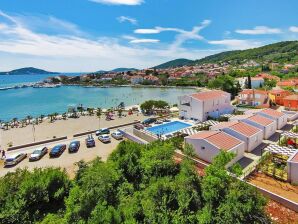 Parc de vacances Apartements Dalmacija à Preko, ilè Ugljan, avec bassin-anc. TUI - Préko - image1