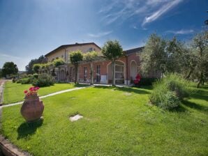 Holiday park Belvilla by OYO Bozzone Residenza Rossa - Montepescali - image1