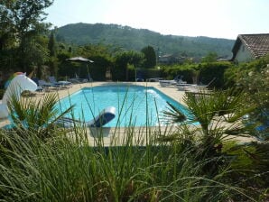 Parque de vacaciones Casa rural alrededor de la piscina en un chalet - Molières-sur-Cèze - image1