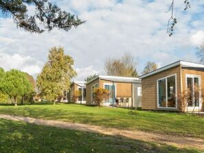 Gezellig Chalet op Vakantiepark Fort den Haak - Vrouwenpolder - image1