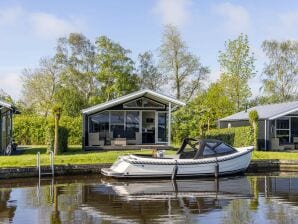 Vakantiepark Moderne watercottage met combimagnetron in Sneekermeergebied - Terkaple - image1