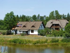 Parque de vacaciones Casa de vacaciones con techo de paja en Rekowo - Parchovo - image1