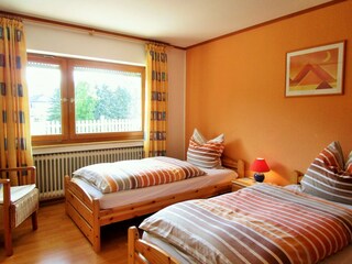 Schlafzimmer /2 Einzelbette
