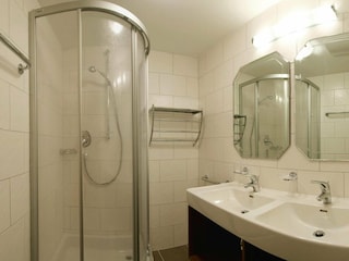Apartment Mathon Features 17