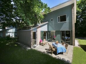 Holiday park Restyled holiday home with two bathrooms near the beach - The Hague - image1