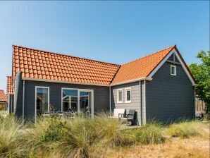 Ferienpark Moderne Lodge mit zwei Bädern, 1,5 km vom Strand entfernt - Hollum - image1