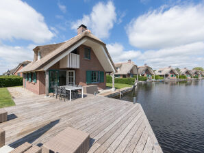 Vakantiepark Rietgedekte villa met afwasmachine bij Giethoorn - Wanneperveen - image1