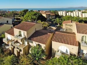 Holiday park Res. Le Vieux Moulin Ile Rousse, Apartment for 4 pers. - Monticello - image1