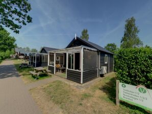 Ferienpark Zeltloge mit Terrasse in grünen Umgebung - IJhorst - image1