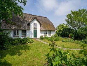 Landhaus Reetgedecktes Ferienhaus in Westerhever - Westerhever - image1