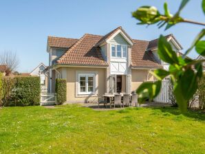 Holiday park Semi-detached villa with microwave, at 1 km. from the beach - Kamperland - image1