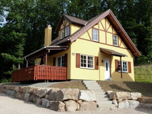 Ferienpark Villa mit Whirlpool, Solarium und Kamin bei einem Stausee - Kronenburg - image1