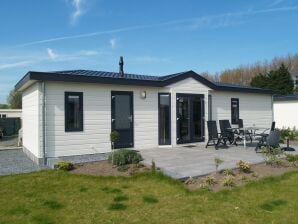 Holiday park Comfortable chalet located 15 km from Alkmaar - Oost-Graftdijk - image1