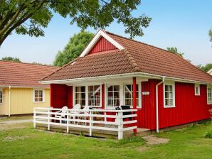 Vakantiehuis in Markgrafenheide met terras - Markgrafenheide - image1