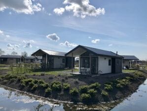 Holiday park Nice tiny house with gas stove, 15 km from Alkmaar - Oost-Graftdijk - image1