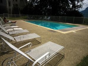 Parc de vacances Château avec piscine à Serrières-en-Chautagne - Serrières-en-Chautagne - image1