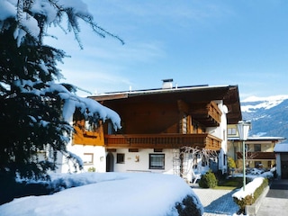 Apartment Uderns Außenaufnahme 1