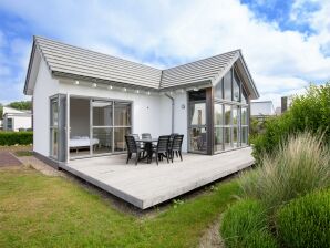 Ferienpark Villa in Zeeland nahe Dünen