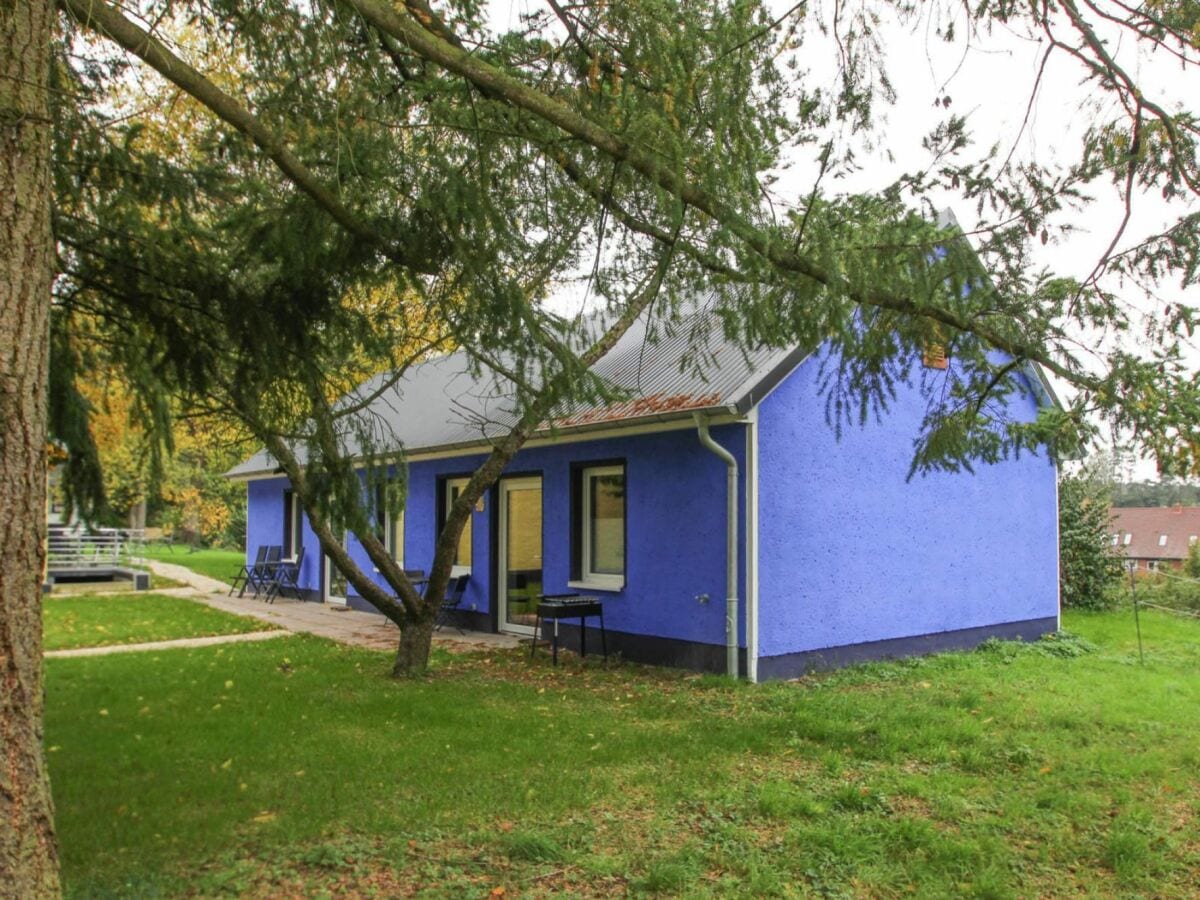 Ferienhaus Lohmen in Mecklenburg Außenaufnahme 1