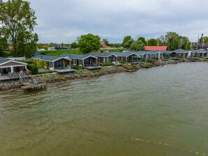 Vakantiepark Modern chalet aan het water van het Markermeer - Bovenkarspel - image1