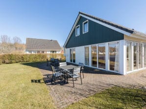 Holiday park Detached villa with washing machine, around a lake area - Gasselternijveen - image1