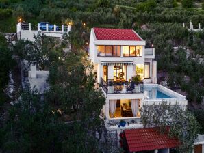 Ferienpark Villa Amare, Makarska mit Pool und Garten - Makarska - image1