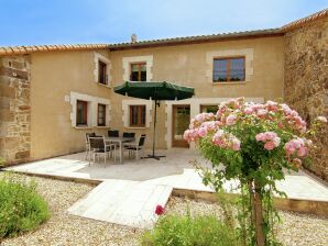 Ferienpark Cottage en Dordogne avec Terrasse Accessible