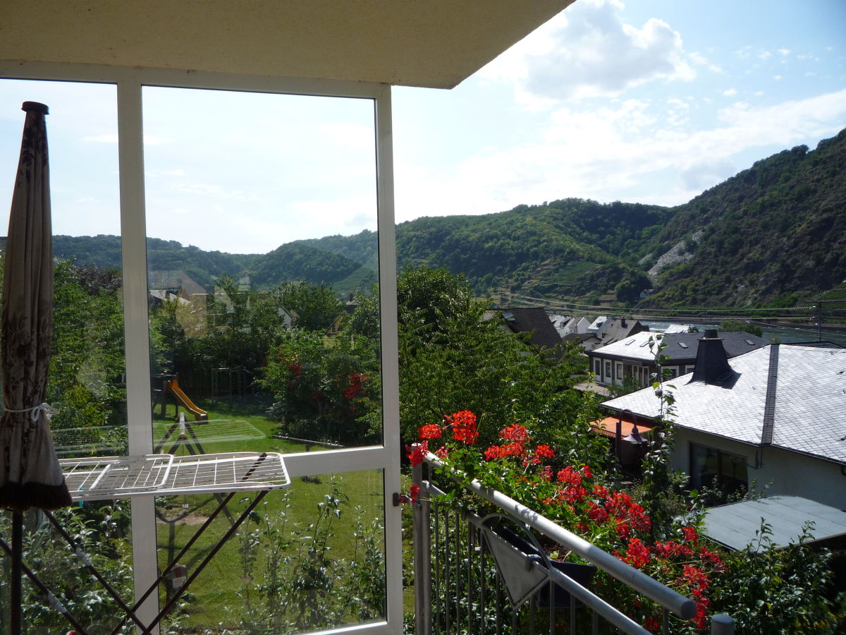 Blick vom großen Balkon auch auf die Mosel