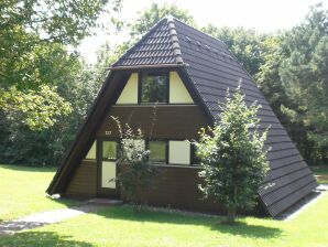 Holiday park Freistehender, gepflegter Bungalow am Katzenbuckel - Waldbrunn (Odenwald) - image1