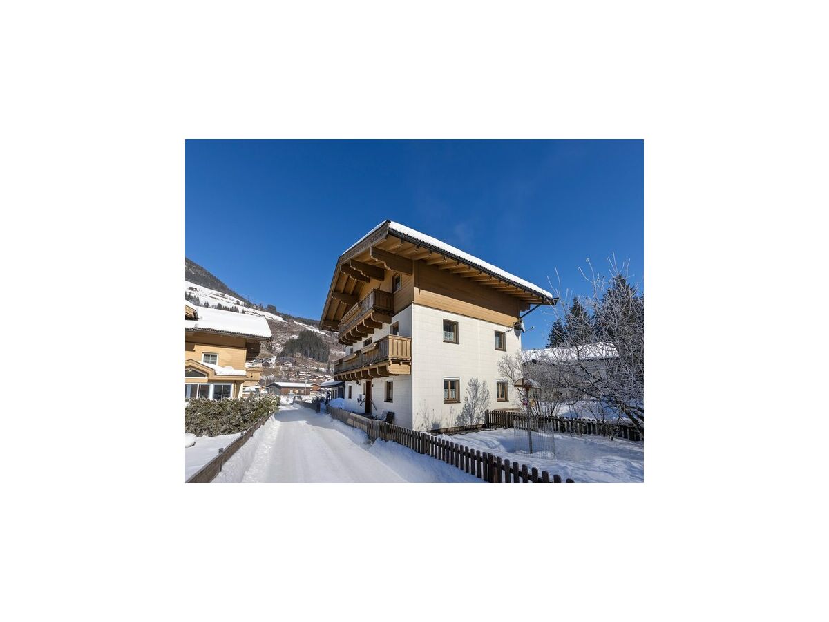 Appartement Wald im Pinzgau Buitenaudio-opname 1