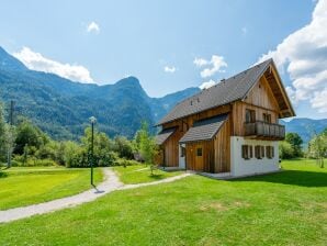 Holiday park Cozy Apartment in Obertraun with Pool - Hallstatt - image1