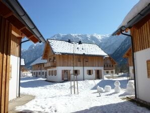 Vakantiepark Modern chalet in Obertraun met terras - Hallstatt - image1