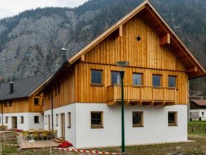 Ferienpark Luxuriöses Chalet in Obertraun mit Pool - Hallstatt - image1