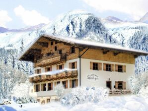 Apartamento en Krimml con balcón