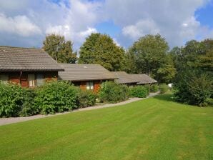 Ferienpark Gemütliches Ferienhaus mit Ofen in grüner Umgebung - Rendeux - image1