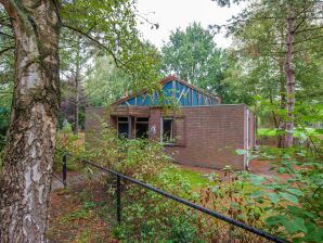 Vakantiepark Gerestylde bungalow met afwasmachine, bij een natuurgebied - Stramproy - image1