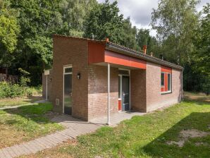 Ferienpark Bungalow in der Nähe eines Naturschutzgebietes - Stramproy - image1