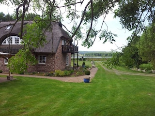 Haus mit Blick zum See