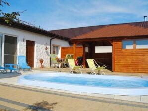 Holiday park Ferienhaus mit Privatsauna und Pool, Sieciemin - Krag - image1