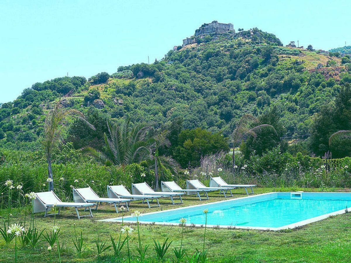 Ferienpark Castiglione di Sicilia Außenaufnahme 6