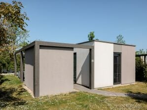 Holiday park Modern bungalow with two bathrooms, 500 m. from the beach - Breskens - image1