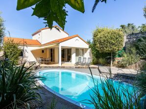 Ferienpark Geräumige Villa mit Pool in Les Sables d'Olonne - Le Château-d'Olonne - image1